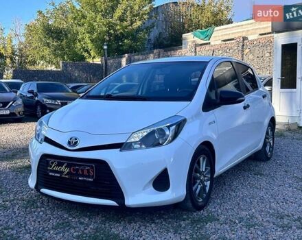 Білий Тойота Яріс, об'ємом двигуна 1.5 л та пробігом 225 тис. км за 10500 $, фото 1 на Automoto.ua