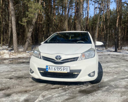 Белый Тойота Ярис, объемом двигателя 1.33 л и пробегом 194 тыс. км за 7900 $, фото 1 на Automoto.ua