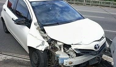 Белый Тойота Ярис, объемом двигателя 1 л и пробегом 196 тыс. км за 3599 $, фото 1 на Automoto.ua