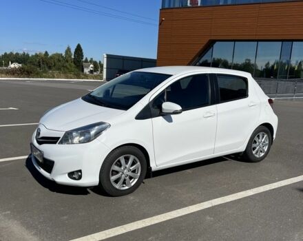 Білий Тойота Яріс, об'ємом двигуна 1.33 л та пробігом 96 тис. км за 11700 $, фото 1 на Automoto.ua