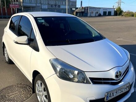 Тойота Ярис 2014 в Харькове на Automoto.ua Белый Тойота Ярис, объемом двигателя 13 л и пробегом 94 тыс. км за 10600 $, фото 1 на Automoto.ua