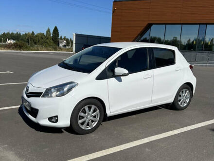 Белый Тойота Ярис, объемом двигателя 1.3 л и пробегом 96 тыс. км за 11700 $, фото 1 на Automoto.ua
