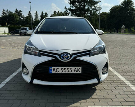Белый Тойота Ярис, объемом двигателя 1.5 л и пробегом 218 тыс. км за 10900 $, фото 1 на Automoto.ua