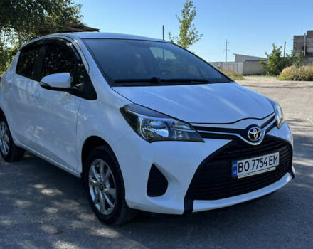 Белый Тойота Ярис, объемом двигателя 1 л и пробегом 68 тыс. км за 9200 $, фото 1 на Automoto.ua