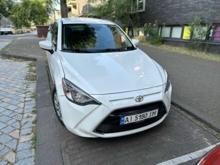Тойота Ярис 2016 в Киеве на Automoto.ua Белый Тойота Ярис, объемом двигателя 1.5 л и пробегом 175 тыс. км за 8700 $, фото 1 на Automoto.ua