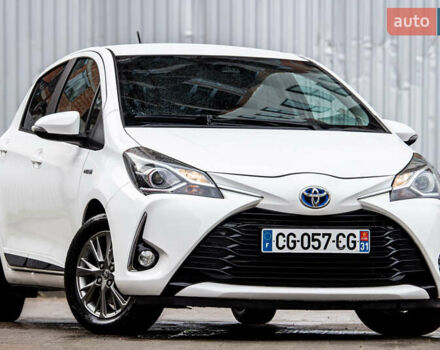 Білий Тойота Яріс, об'ємом двигуна 1.5 л та пробігом 112 тис. км за 14900 $, фото 1 на Automoto.ua
