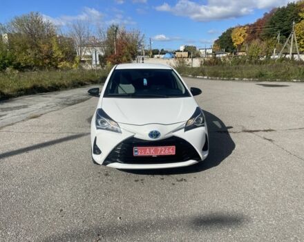 Белый Тойота Ярис, объемом двигателя 0 л и пробегом 148 тыс. км за 13200 $, фото 1 на Automoto.ua