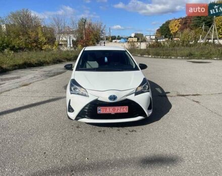 Белый Тойота Ярис, объемом двигателя 1.5 л и пробегом 148 тыс. км за 13200 $, фото 1 на Automoto.ua