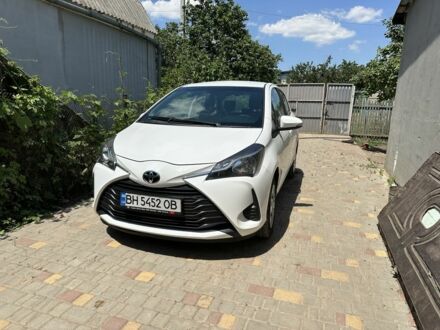 Тойота Ярис 2020 в Одессе на Automoto.ua Белый Тойота Ярис, объемом двигателя 1.5 л и пробегом 55 тыс. км за 17000 $, фото 1 на Automoto.ua