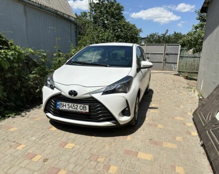Білий Тойота Яріс, об'ємом двигуна 1.5 л та пробігом 55 тис. км за 17000 $, фото 1 на Automoto.ua