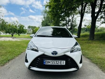 Белый Тойота Ярис, объемом двигателя 1.5 л и пробегом 37 тыс. км за 14900 $, фото 1 на Automoto.ua