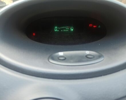 Бежевый Тойота Ярис, объемом двигателя 1.3 л и пробегом 206 тыс. км за 3600 $, фото 2 на Automoto.ua