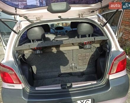 Бежевый Тойота Ярис, объемом двигателя 1.3 л и пробегом 206 тыс. км за 3600 $, фото 6 на Automoto.ua