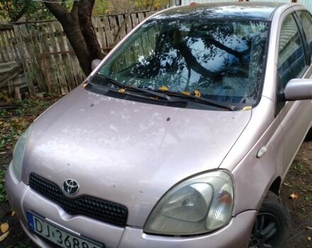 Бежевый Тойота Ярис, объемом двигателя 0 л и пробегом 1000 тыс. км за 1497 $, фото 1 на Automoto.ua