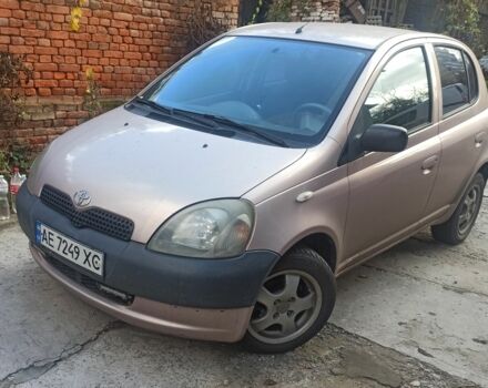 Бежевый Тойота Ярис, объемом двигателя 1.3 л и пробегом 206 тыс. км за 3600 $, фото 1 на Automoto.ua