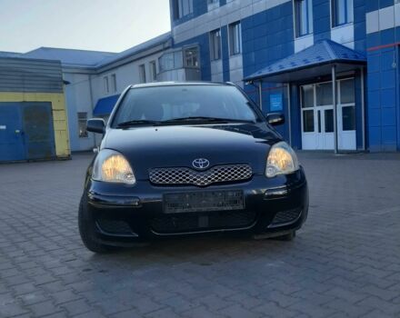 Чорний Тойота Яріс, об'ємом двигуна 1 л та пробігом 190 тис. км за 3950 $, фото 1 на Automoto.ua