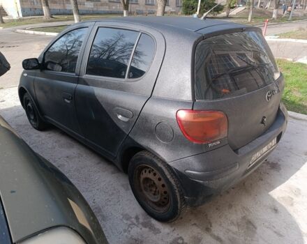 Черный Тойота Ярис, объемом двигателя 1.4 л и пробегом 410 тыс. км за 2100 $, фото 1 на Automoto.ua