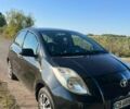 Чорний Тойота Яріс, об'ємом двигуна 1 л та пробігом 214 тис. км за 3950 $, фото 1 на Automoto.ua