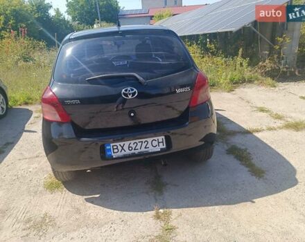 Черный Тойота Ярис, объемом двигателя 1.3 л и пробегом 110 тыс. км за 6999 $, фото 5 на Automoto.ua