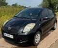 Черный Тойота Ярис, объемом двигателя 1.3 л и пробегом 295 тыс. км за 4700 $, фото 1 на Automoto.ua