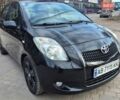 Черный Тойота Ярис, объемом двигателя 1.36 л и пробегом 263 тыс. км за 6300 $, фото 1 на Automoto.ua