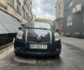 Черный Тойота Ярис, объемом двигателя 1.3 л и пробегом 200 тыс. км за 6800 $, фото 1 на Automoto.ua