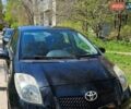 Черный Тойота Ярис, объемом двигателя 1.3 л и пробегом 184 тыс. км за 5300 $, фото 1 на Automoto.ua