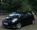 Черный Тойота Ярис, объемом двигателя 1.3 л и пробегом 156 тыс. км за 5600 $, фото 1 на Automoto.ua