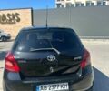 Черный Тойота Ярис, объемом двигателя 1.3 л и пробегом 169 тыс. км за 6500 $, фото 2 на Automoto.ua