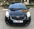 Черный Тойота Ярис, объемом двигателя 1.3 л и пробегом 179 тыс. км за 4900 $, фото 1 на Automoto.ua