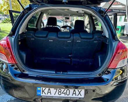 Черный Тойота Ярис, объемом двигателя 1.33 л и пробегом 220 тыс. км за 6800 $, фото 10 на Automoto.ua