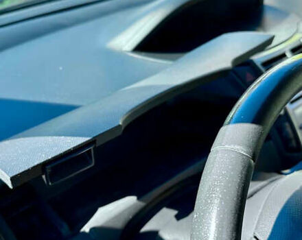 Черный Тойота Ярис, объемом двигателя 1.33 л и пробегом 220 тыс. км за 6800 $, фото 6 на Automoto.ua