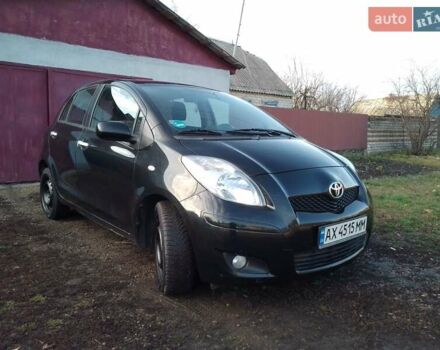 Черный Тойота Ярис, объемом двигателя 1.33 л и пробегом 162 тыс. км за 6500 $, фото 1 на Automoto.ua