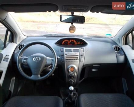 Черный Тойота Ярис, объемом двигателя 1.33 л и пробегом 162 тыс. км за 6500 $, фото 9 на Automoto.ua