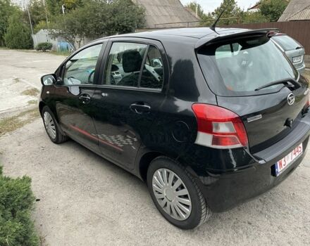 Чорний Тойота Яріс, об'ємом двигуна 1.3 л та пробігом 229 тис. км за 7100 $, фото 3 на Automoto.ua