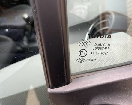 Чорний Тойота Яріс, об'ємом двигуна 1.3 л та пробігом 229 тис. км за 7100 $, фото 8 на Automoto.ua