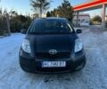 Чорний Тойота Яріс, об'ємом двигуна 1.33 л та пробігом 85 тис. км за 6800 $, фото 1 на Automoto.ua