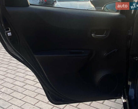 Черный Тойота Ярис, объемом двигателя 1.5 л и пробегом 170 тыс. км за 11500 $, фото 22 на Automoto.ua