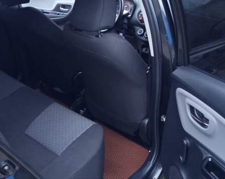 Чорний Тойота Яріс, об'ємом двигуна 1.33 л та пробігом 150 тис. км за 7700 $, фото 14 на Automoto.ua