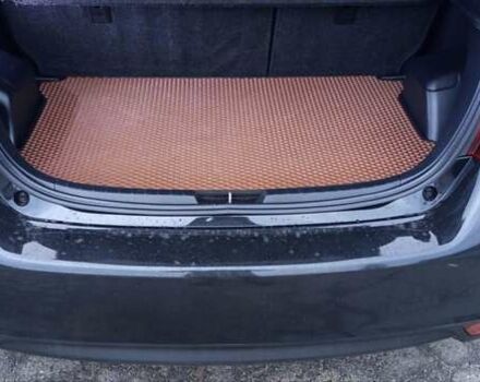 Чорний Тойота Яріс, об'ємом двигуна 1.33 л та пробігом 150 тис. км за 7700 $, фото 12 на Automoto.ua