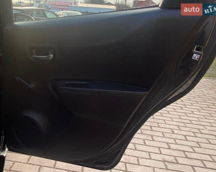 Черный Тойота Ярис, объемом двигателя 1.5 л и пробегом 170 тыс. км за 11500 $, фото 23 на Automoto.ua