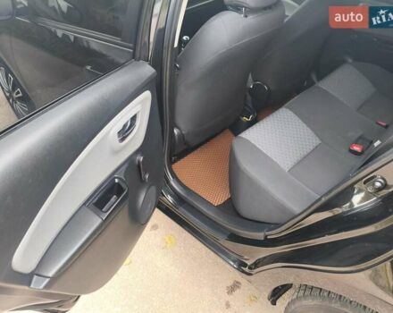 Черный Тойота Ярис, объемом двигателя 1.33 л и пробегом 149 тыс. км за 7600 $, фото 15 на Automoto.ua