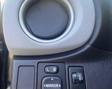 Черный Тойота Ярис, объемом двигателя 1.5 л и пробегом 170 тыс. км за 11500 $, фото 9 на Automoto.ua