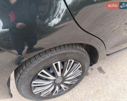 Черный Тойота Ярис, объемом двигателя 1.33 л и пробегом 149 тыс. км за 7600 $, фото 21 на Automoto.ua