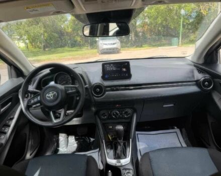 Чорний Тойота Яріс, об'ємом двигуна 1.5 л та пробігом 31 тис. км за 10000 $, фото 8 на Automoto.ua