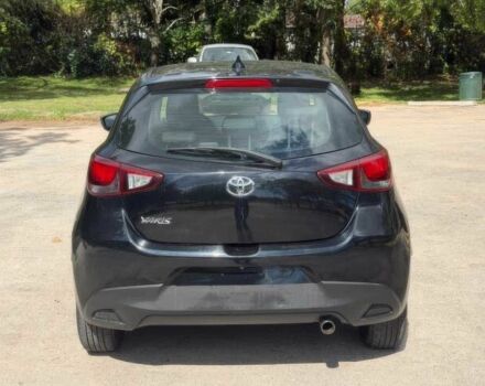 Чорний Тойота Яріс, об'ємом двигуна 1.5 л та пробігом 31 тис. км за 10000 $, фото 5 на Automoto.ua