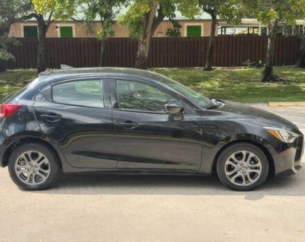 Чорний Тойота Яріс, об'ємом двигуна 1.5 л та пробігом 31 тис. км за 10000 $, фото 3 на Automoto.ua