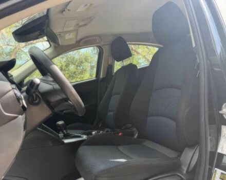 Чорний Тойота Яріс, об'ємом двигуна 1.5 л та пробігом 31 тис. км за 10000 $, фото 12 на Automoto.ua