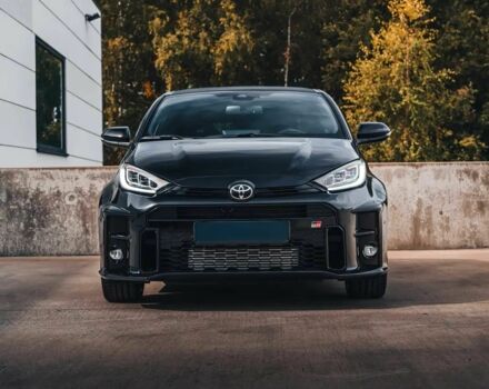 Чорний Тойота Яріс, об'ємом двигуна 1.6 л та пробігом 17 тис. км за 4900 $, фото 1 на Automoto.ua