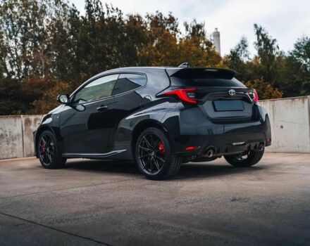 Чорний Тойота Яріс, об'ємом двигуна 1.6 л та пробігом 17 тис. км за 4900 $, фото 3 на Automoto.ua